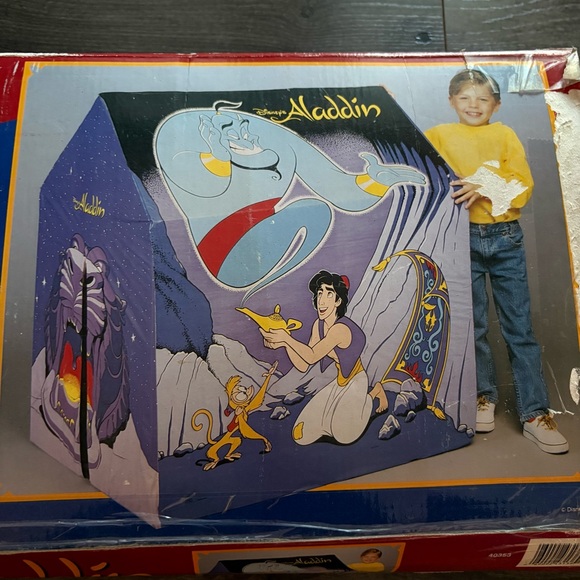 Vintage Disney Aladdin Vinyl play tent fort - Picture 2 of 16